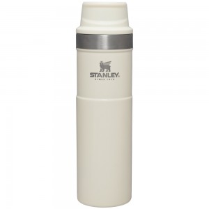 Stanley CLASSIC TRIGGER-ACTION TRAVEL MUG | 20 OZ Cream Gloss | 15963-JFER