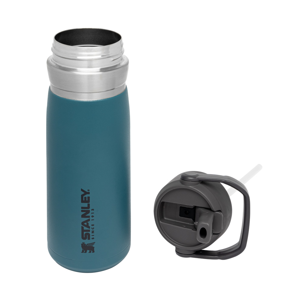 Stanley THE GO FLIP STRAW WATER BOTTLE | 22 OZ Lagoon | 30726-ZKGR